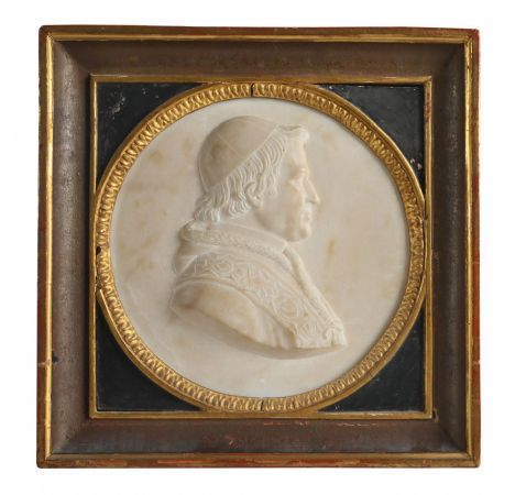 Altorilievo in marmo raffigurante  Papa Pio IX