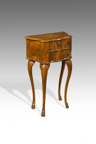 Elegante mobiletto, Ferrara sec. XVIII