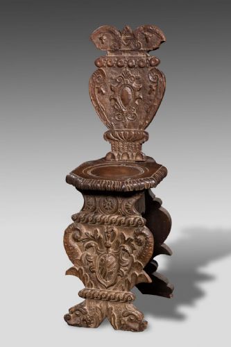 Rare Tuscan-Umbria stool 16th century (2)
    