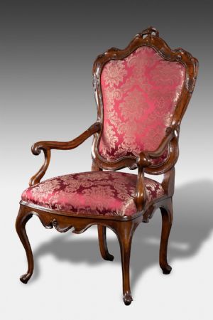 威尼斯胡桃木扶手椅18世纪
    